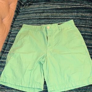 Vineyard Vines Mint Green Flat-Front Shorts size 30
